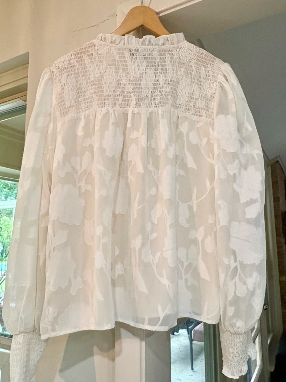 Evereve Cream Floral Jacquard V-Neck Peasant Blouse - Picture 2 of 6